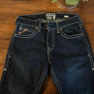 Modern slim leg size 30